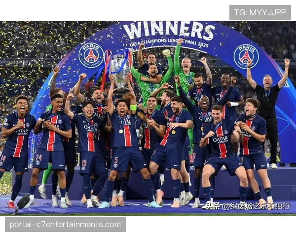 战术复盘：巴黎圣日耳曼如何用532防守反击击穿巴萨防线